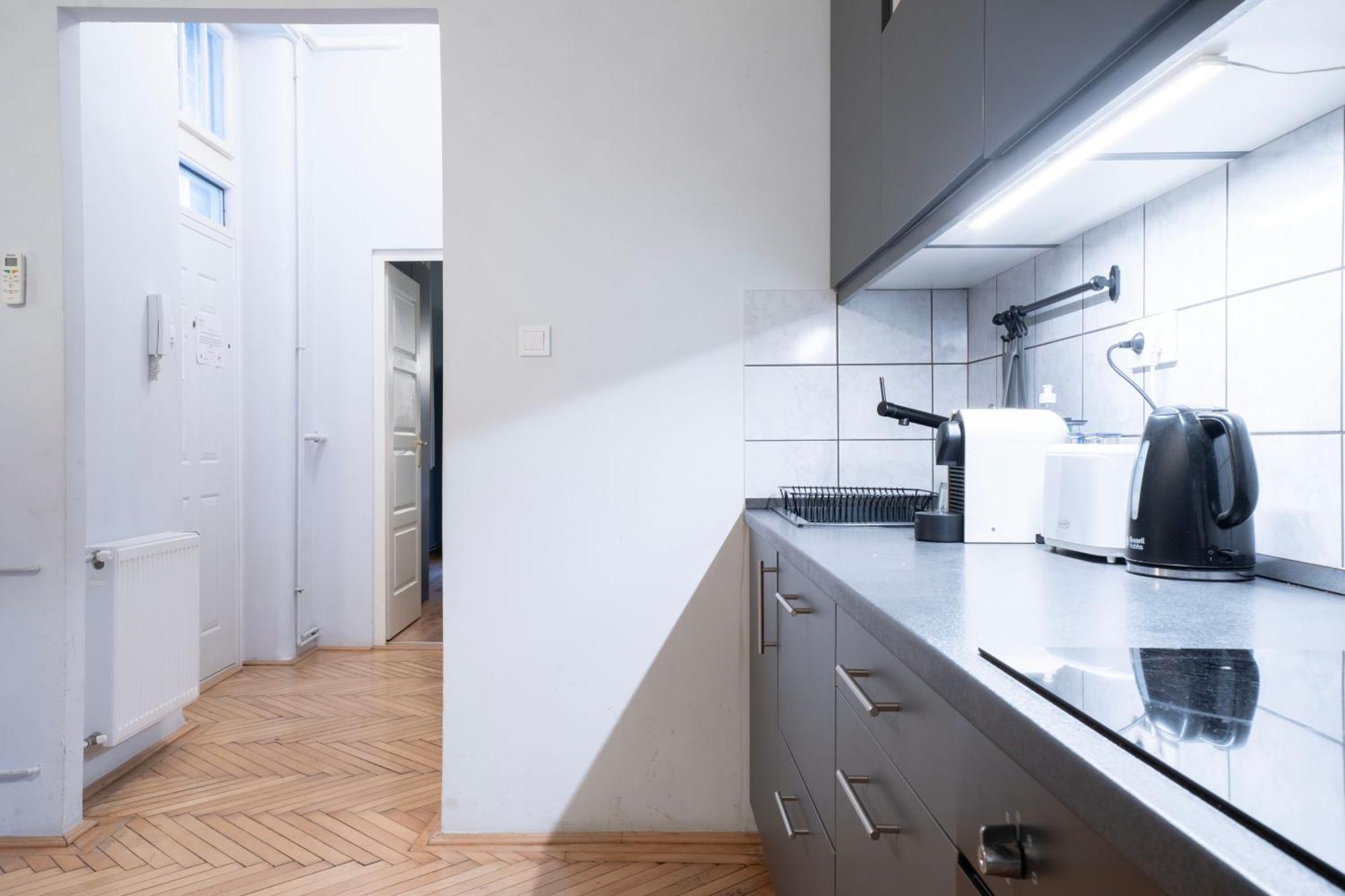 Super Comfort Apartment With 3 Rooms Next To Opera Budapest Exterior photo